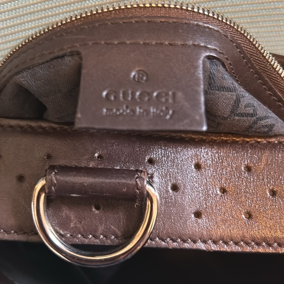 Authentic Gucci Shoulder Bag - Picture 13 of 16
